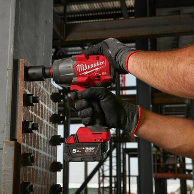 Аккумуляторный гайковерт Milwaukee M18 Fhiw2F12-502X 4933492783 фото 7